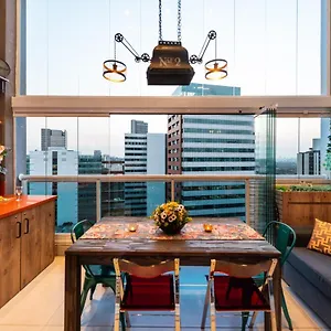 urban-loft-apartment-ed-summit-pinheiros-4-people-near-subway.topsaopaulohotels.com/