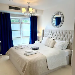 two-double-bedroom-duplex-flat.cambridgehotelsuk.com/